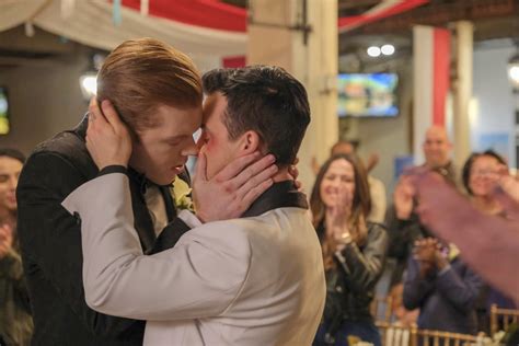 See the Pictures From Ian and Mickey's Wedding on Shameless | POPSUGAR ...