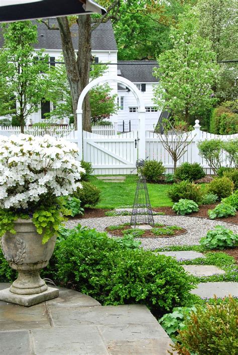 Front Yard Garden, Garden Pathway, Garden Fence, Front Yard Landscaping ...