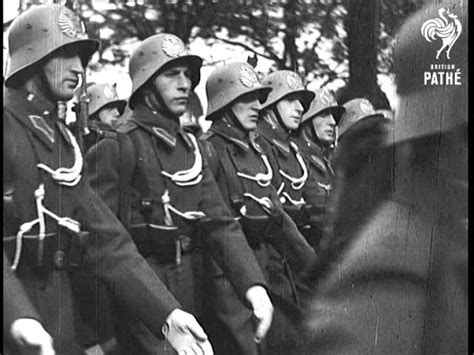 Skalk dugattyú Gondolj előre ww2 austrian uniforms Bimbó naptár Gyűjtemény