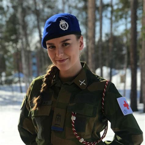 Norwegian 🇳🇴 Army | Military women, Army women, Military girl