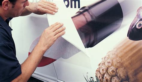 Tips for the perfect self-adhesive vinyl application - Spandex Insight