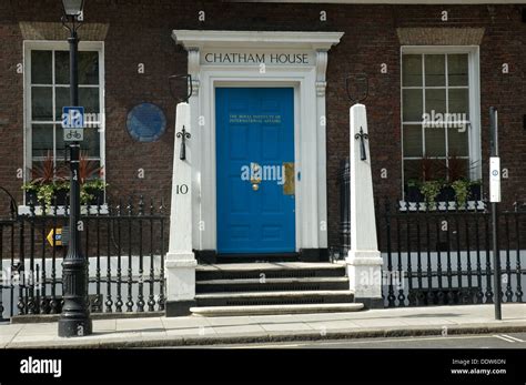 CHATHAM HOUSE ST JAMES'S SQUARE LONDON UK Stock Photo - Alamy