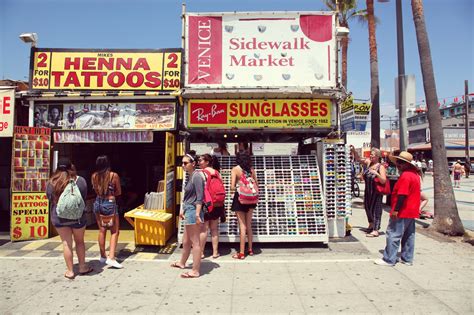 An Insider's Guide To Venice Beach California • Carry-On Traveler