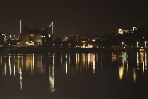 Chattanooga, TN - River Skyline | At night Chattanooga's riv… | Flickr