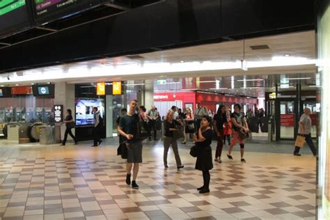 Main concourse at Brisbane Central station - Wongm's Rail Gallery