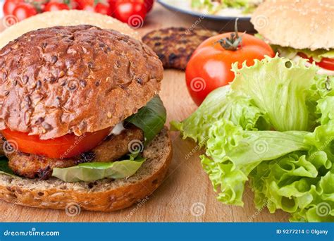 Cheeseburger and Ingredients Stock Photo - Image of horizontal, lettuce ...