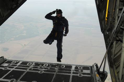 Free Images : people, sky, jump, airplane, military, high, flight, training, extreme sport ...