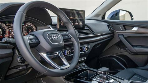 2021 Audi Q5 - INTERIOR (US Spec) Luxury Car Garage, Luxury Car ...