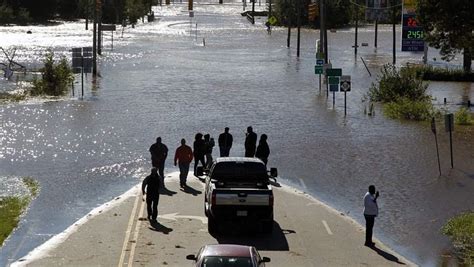 Flooding Disasters Cost Billions in 2016 | The Pew Charitable Trusts