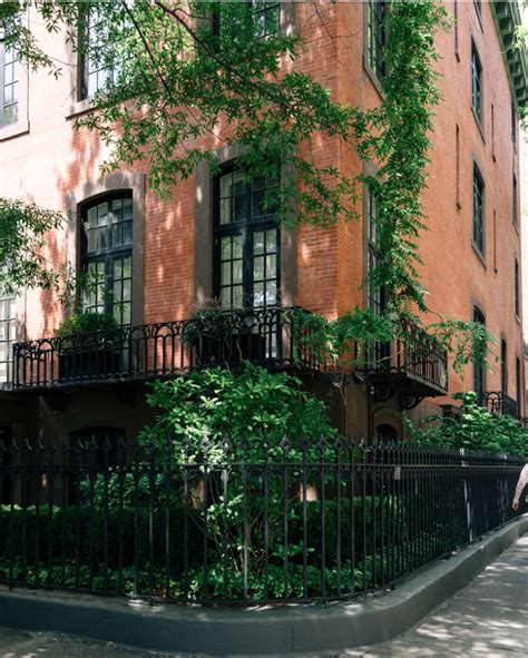 Manhattan neighborhoods: what it's like to live in Gramercy Park between the real estate, the ...