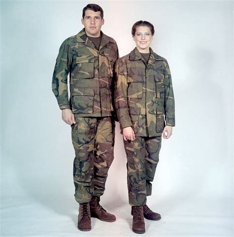 1980s US Army Uniform: A Nostalgic Look at the Military Attire of the ...