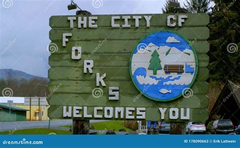 Welcome Sign at the City of Forks - FORKS, WASHINGTON - APRIL 13, 2017 - Travel Photography ...