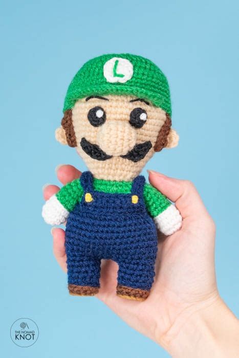 Luigi amigurumi crochet pattern ⋆ The Nomad Knot