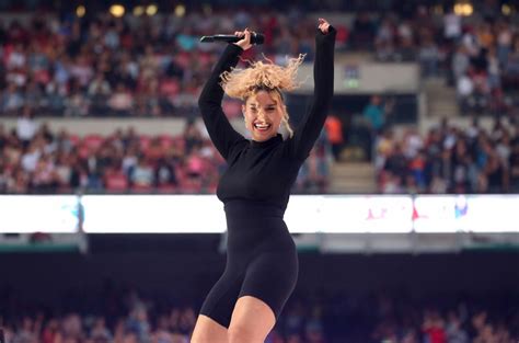 Raye – Performs at Capital FM Summertime Ball in London • CelebMafia