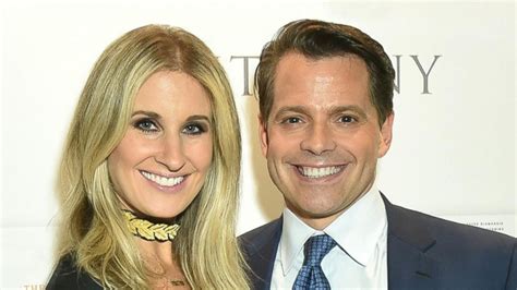 Anthony Scaramucci's wife files for divorce Video - ABC News