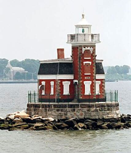 City Island Nautical Museum works to save Eastchester Bay Lighthouse ...