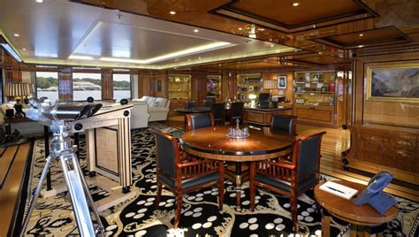 Inside Alisher Usmanov's $800,000,000 DILBAR Yacht | SuperYachtFan