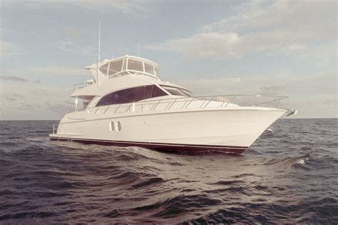 2010 Hatteras 60 ft Yacht For Sale | Allied Marine