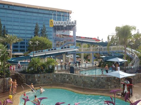 DISNEYLAND HOTEL, ANAHEIM, CALIFORNIA – HotelSwimmingPools.com