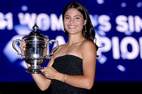 Emma Raducanu wins 2022 Laureus World Sports Award for Breakthrough of the Year | Tennis.com