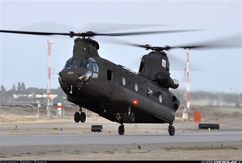 Boeing CH-47D Chinook (414) - USA - Army | Aviation Photo #1553822 | Airliners.net