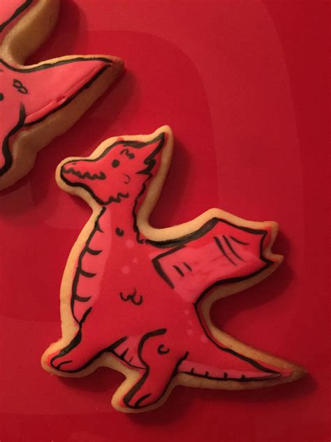 [Homemade] dragon Sugar Cookies #food #foods | Dessert pictures, Sugar ...