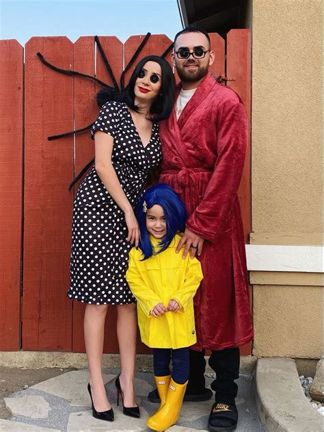 Coraline, the other mother, the other father | Daughter halloween costumes, Coraline halloween ...