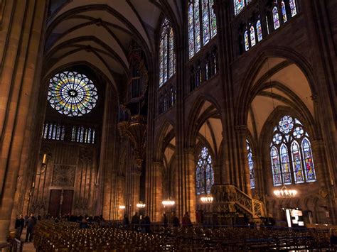 File:Strasbourg Cathedral inside.jpg - Wikimedia Commons