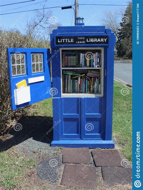 Tardis Turned into a Little Library Editorial Photo - Image of little, edge: 199904251