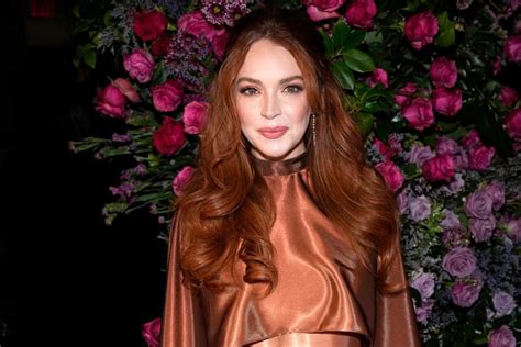 Lindsay Lohan shares post-baby body selfie: 'I'm not a regular mom, I'm ...