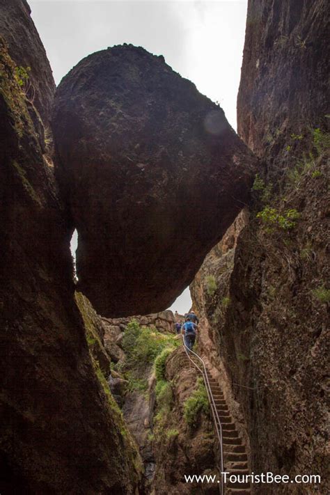 2 great family hikes in Pinnacles National Park, California | TouristBee.com