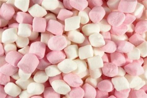 Ten Recipes for Food and Drinks You Can Make With Mini Marshmallows