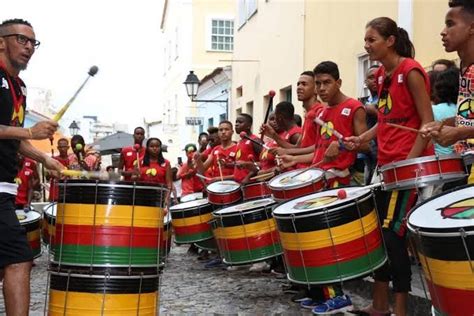 Pin de Negra Ellis em OLODUM | Olodum, Salvador