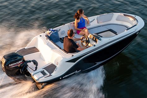 Bayliner Element M15 Deck Boat - Buy A New Bayliner Element M15 Today!