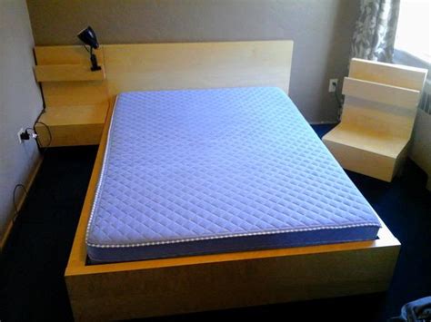 IKEA Malm full bed and two floating nightstands Victoria City, Victoria