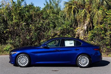 2022 Alfa Romeo Giulia Sprint 40 Miles Anodized Blue Metallic 4d Sedan ...