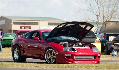 Supra in drag...