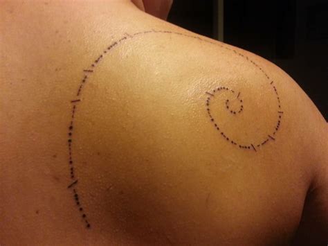 Pin by Jenjumpin Bean on tat ideas | Spiral tattoos, Fibonacci spiral ...