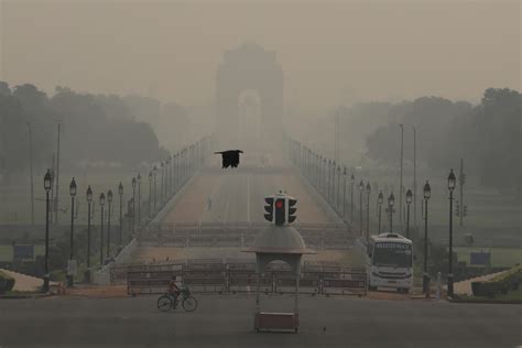 These Before & After Images Show How Delhi’s Clean Blue Sky Turned Dark Due To Smog