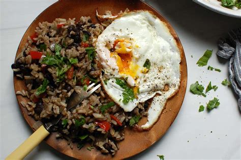 Gallo Pinto (Costa Rican Rice and Beans)