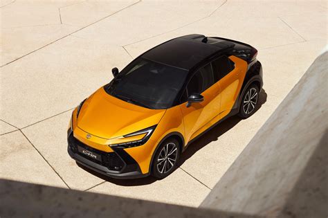 Toyota C-Hr 2025 Gr Sport Hybrid - Mary Hemmings