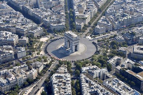 Paris to wrap Arc de Triomphe, as planned by Christo, in July | Daily Sabah