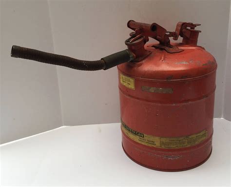 RED GAS CAN, Vintage Gas can, 5 Gal gas can, | Gas cans, Vintage, Canning