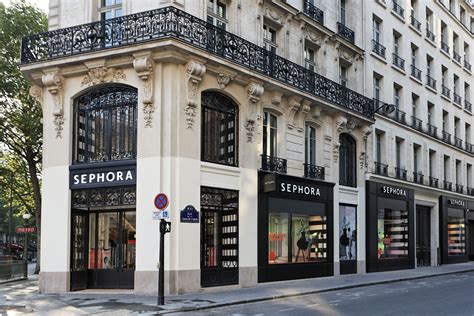 Sephora store - Paris Haussmann | Sephora store, Sephora, Furniture ...