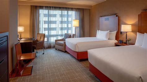 Seattle Hotel Rooms & Suites with Hot Tub | Grand Hyatt Seattle