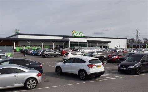 Altrincham Asda - React News