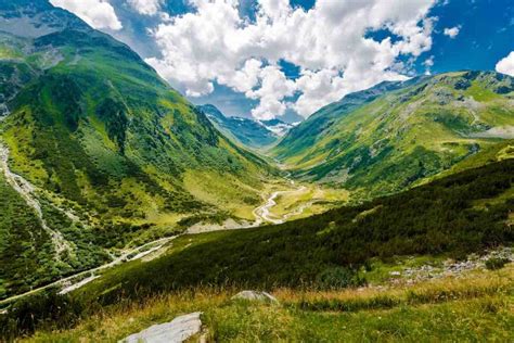 Hiking the Swiss Alps - Travel Guide