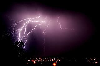 Lightning Crashes | Lightning coming down over the suburbs o… | Flickr