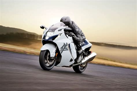 2022 Suzuki Hayabusa Guide • Total Motorcycle