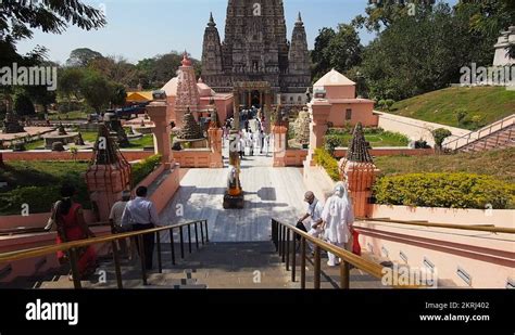 India bihar bodhgaya mahabodhi temple Stock Videos & Footage - HD and ...